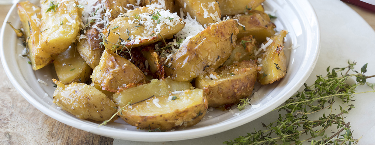 צ'יפס אפוי עם שום ופרמזן