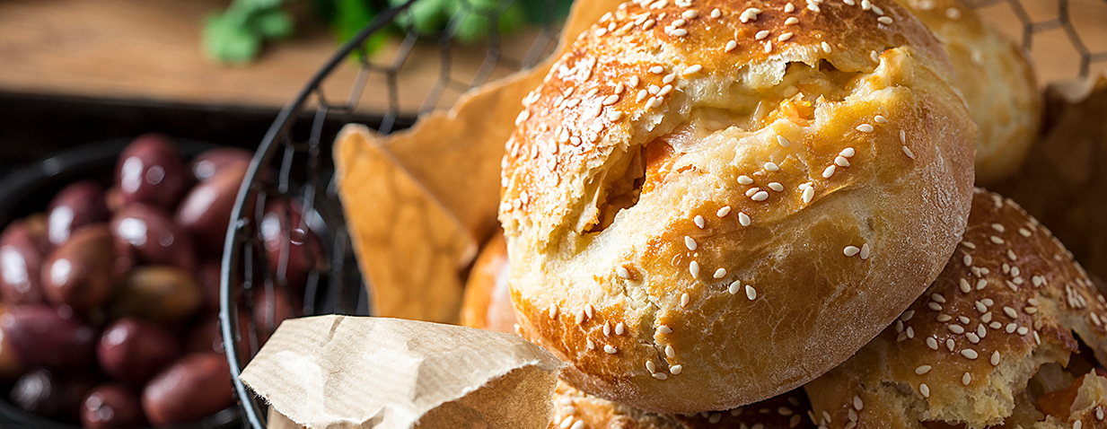 לחמניות במילוי דלעת, בצל מקורמל וגבינות