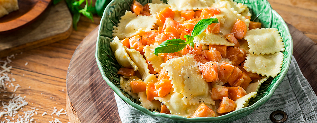 רביולי גבינה ברוטב שמנת ובטטה