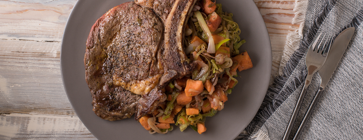 אנטריקוט עם תוספת בטטה וכרישה