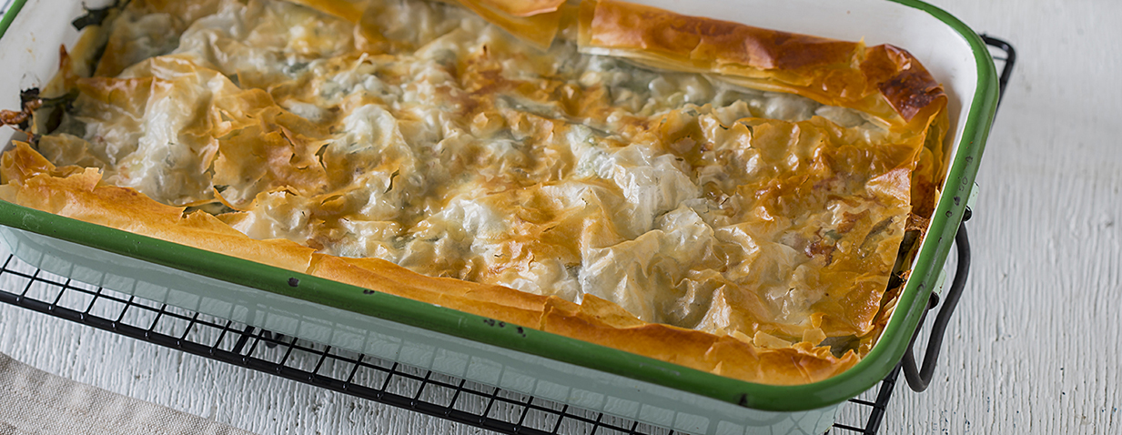 מאפה פילו במילוי כרישה וגבינות