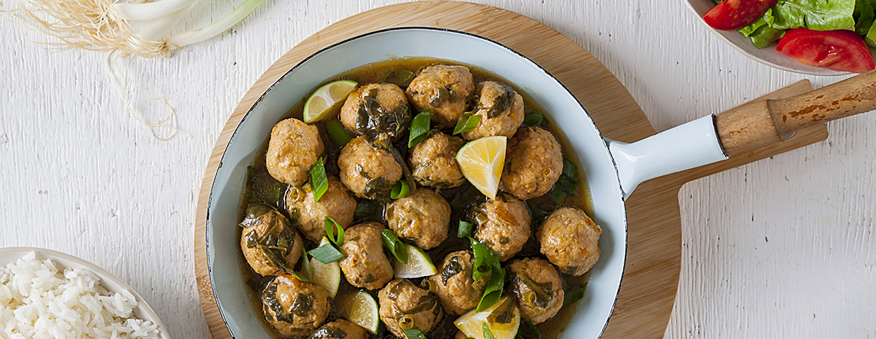 קציצות עוף ודלעת ברוטב מנגולד ולימון