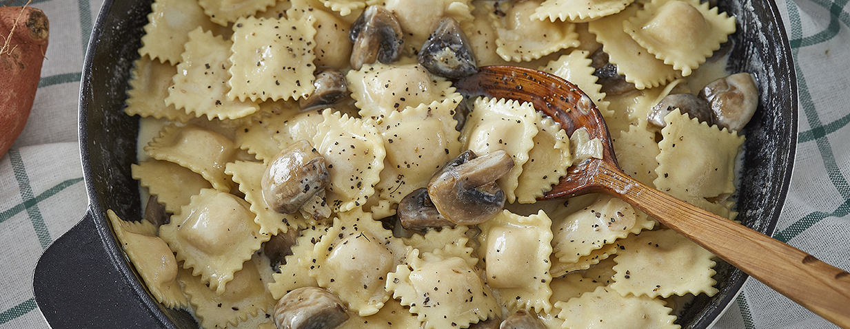 רביולי בטטה ברוטב אלפרדו