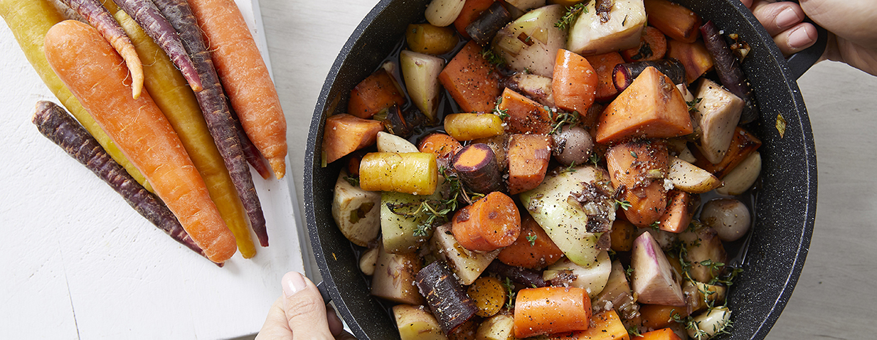 קדירת ירקות שורש ברוטב יין אדום ודבש